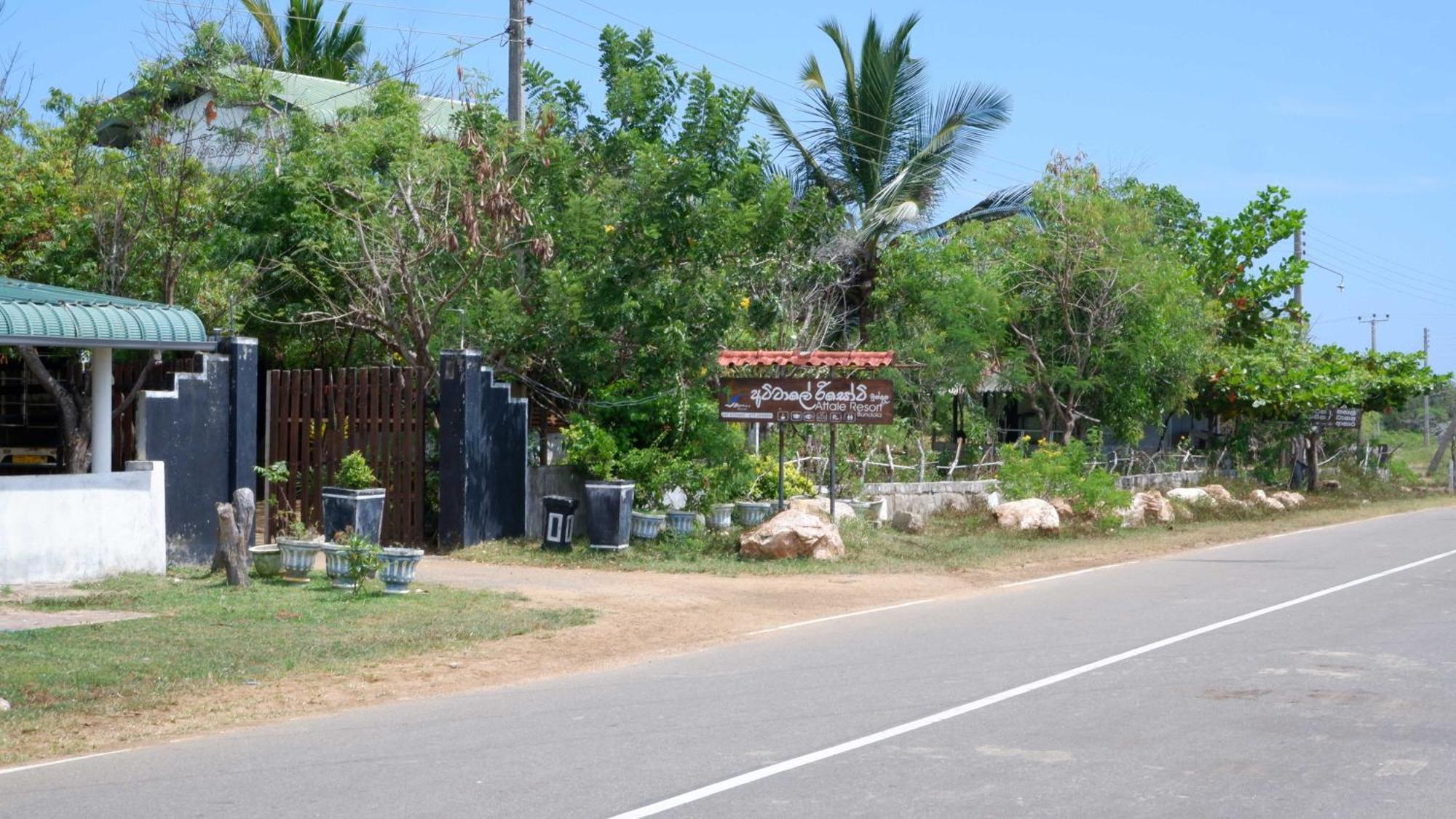 Attale Resort Tissamaharama Extérieur photo